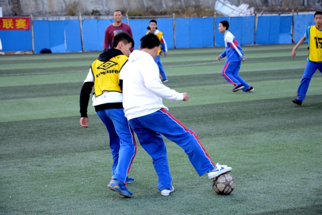 林葳16分同曦大胜首钢 王哲林15+10上海胜福建